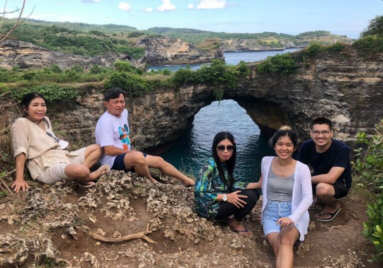 Cara Memilih Tour Guide untuk Liburan ke Nusa Penida